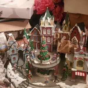 Cracker Barrell Light up village with music